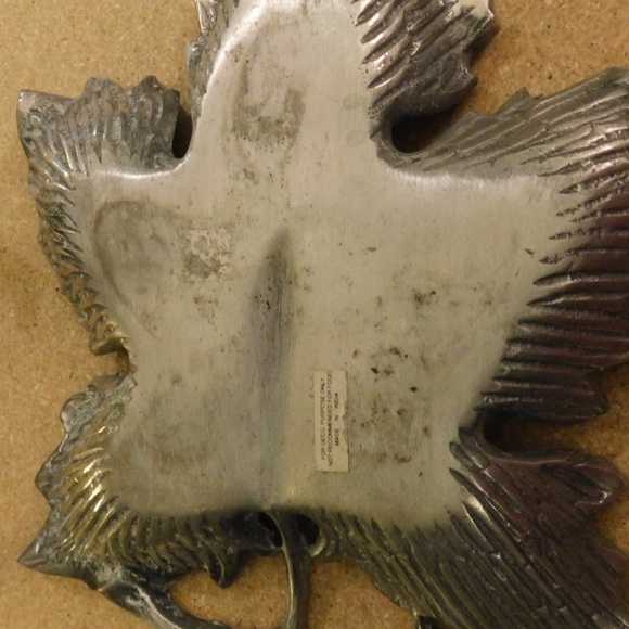 Leaf Large Pewter Dish Dinning Table decor, entry table - Picture 2 of 3